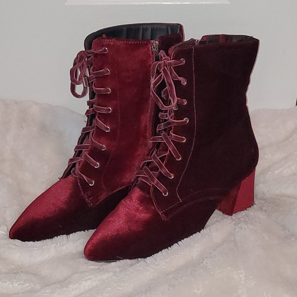 Velvet boots